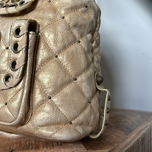 HTF Vintage BETSEY JOHNSON 💛🔐Gold Quilted Leather Padlock Bag - Picture 7 of 16